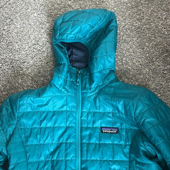 Patagonia zip up jacket (hooded) - Picture 2 of 4